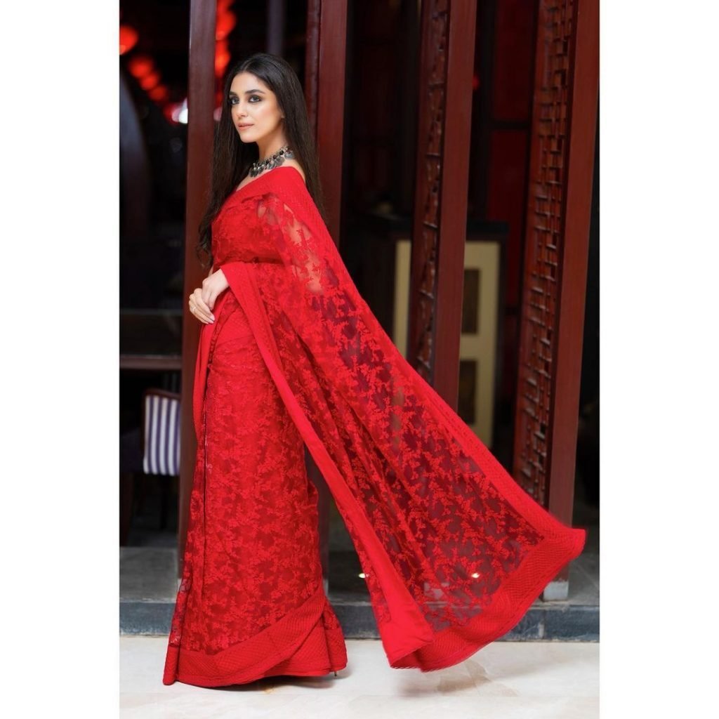 Maya Ali Looks Vibrant In Gorgeous Red Saree By Faiza Saqlain